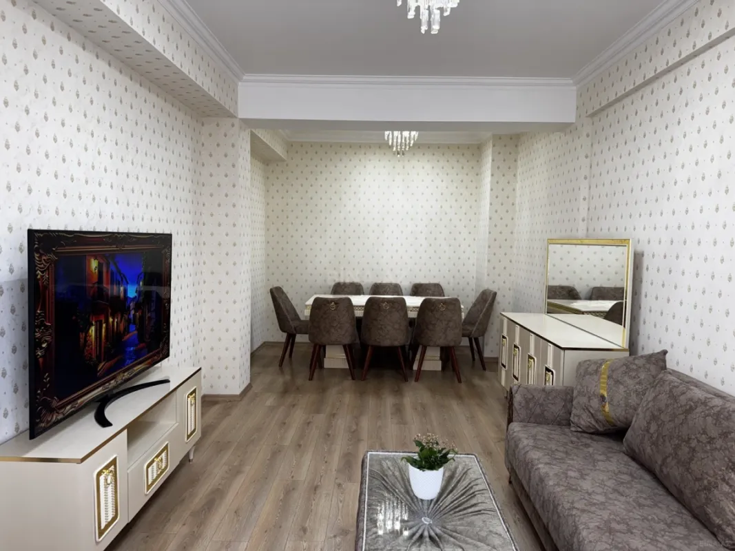 Satılır 2 otaqlı mənzil 75 m²