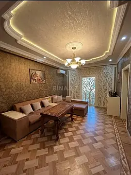 Satılır 4 otaqlı mənzil 193 m²