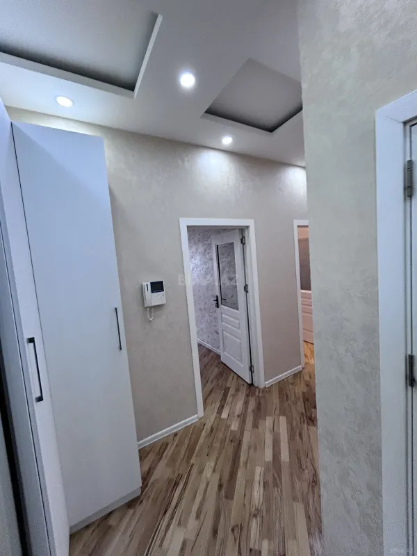 Satılır 3 otaqlı mənzil 97 m²