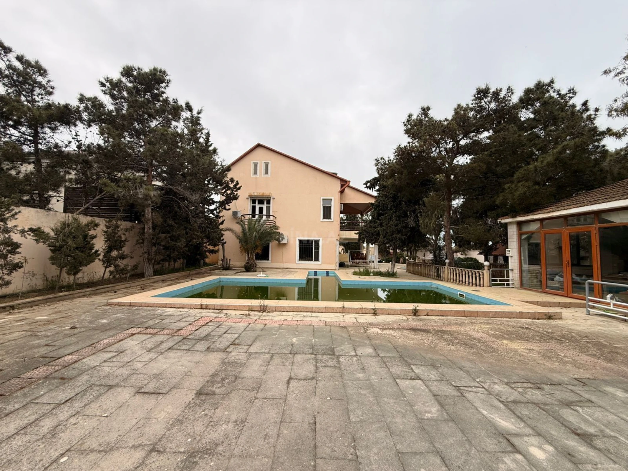 Satılır torpaq sahəsi 20 m²