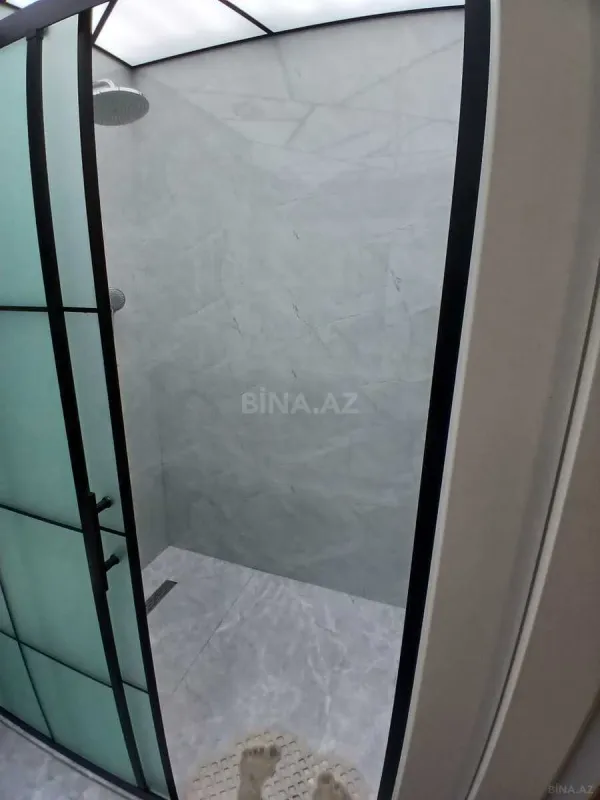 Kirayə verilir 3 otaqlı mənzil 132 m²