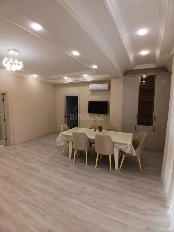 Kirayə verilir 3 otaqlı mənzil 132 m²