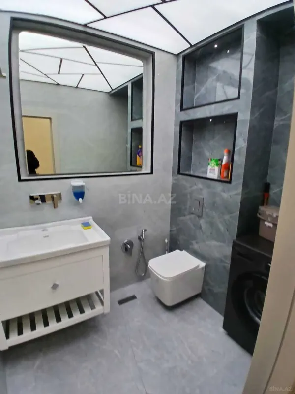 Kirayə verilir 3 otaqlı mənzil 132 m²