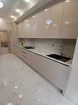Kirayə verilir 3 otaqlı mənzil 132 m²