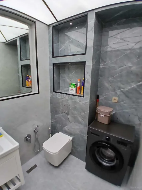 Kirayə verilir 3 otaqlı mənzil 132 m²