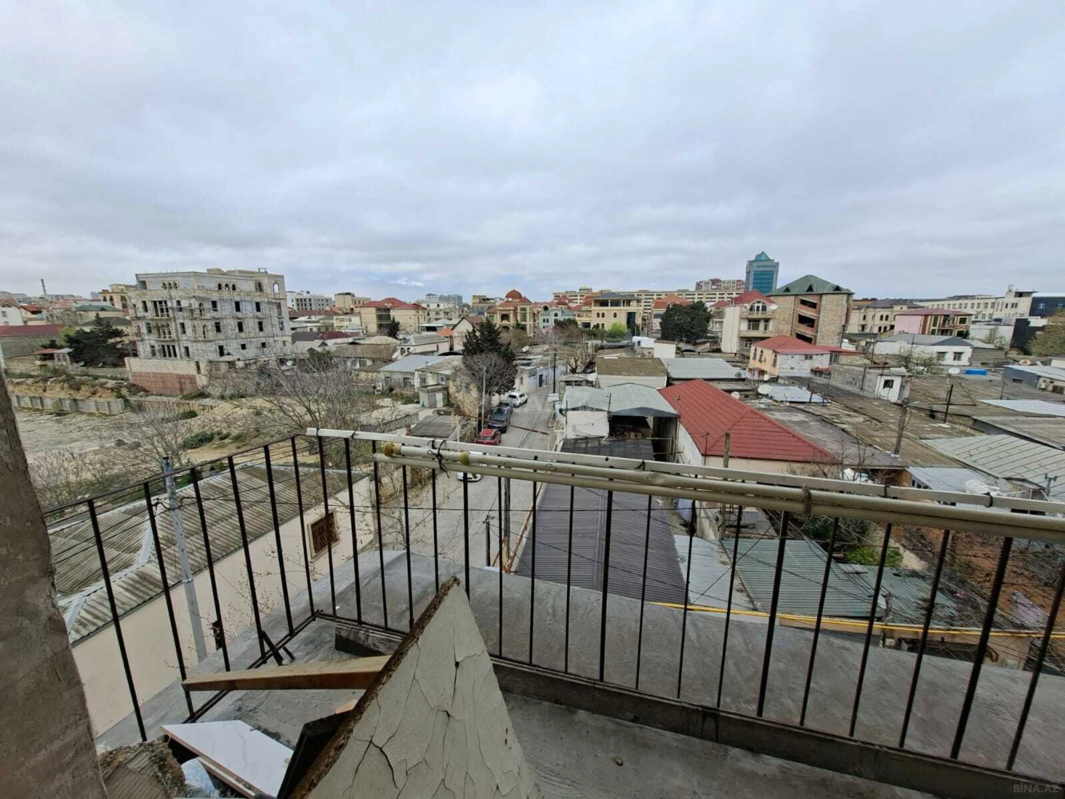 Satılır 1 otaqlı mənzil 43 m²