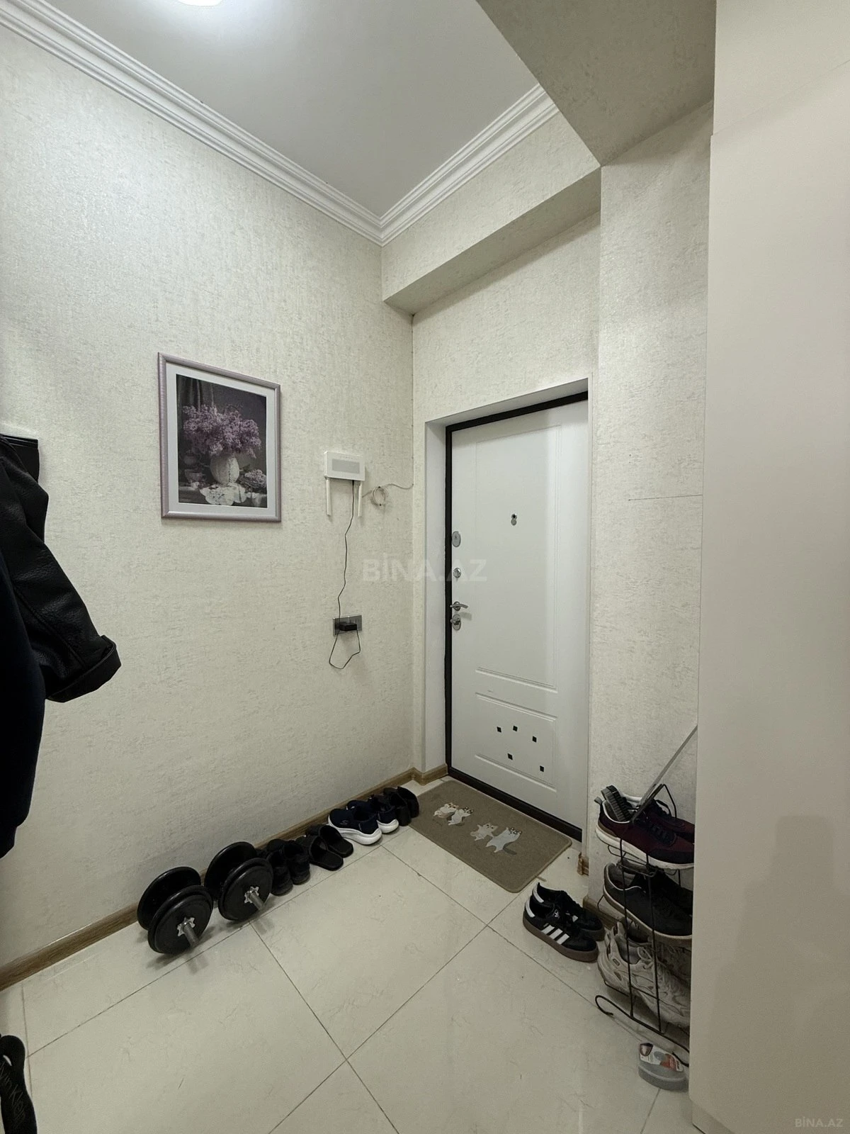 Satılır 2 otaqlı mənzil 72 m²