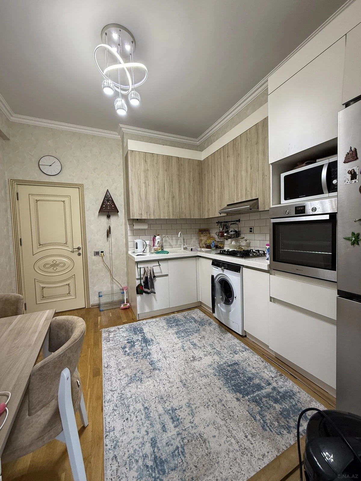 Satılır 2 otaqlı mənzil 72 m²