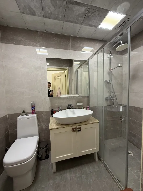 Satılır 2 otaqlı mənzil 72 m²