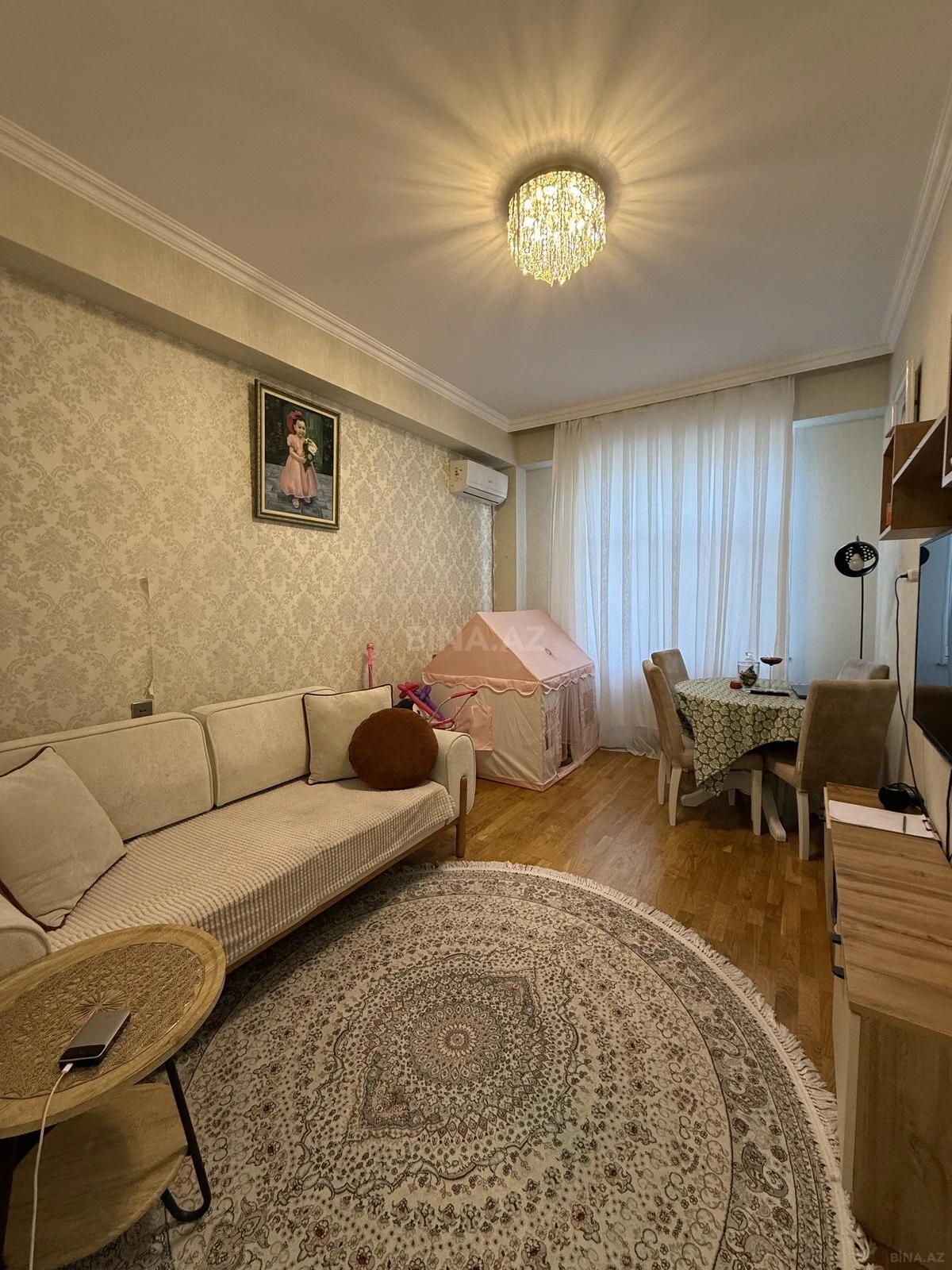 Satılır 2 otaqlı mənzil 72 m²