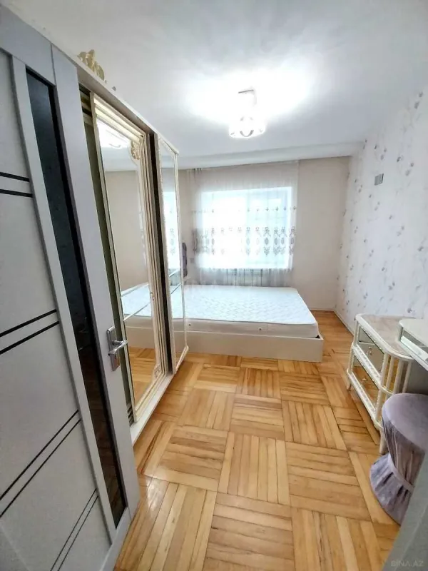 Kirayə verilir 2 otaqlı mənzil 65 m²