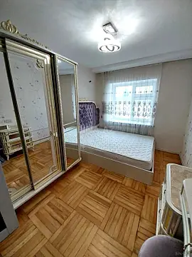 Kirayə verilir 2 otaqlı mənzil 65 m²