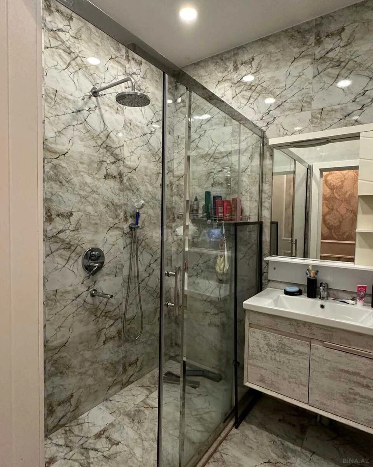 Satılır 3 otaqlı mənzil 100 m²