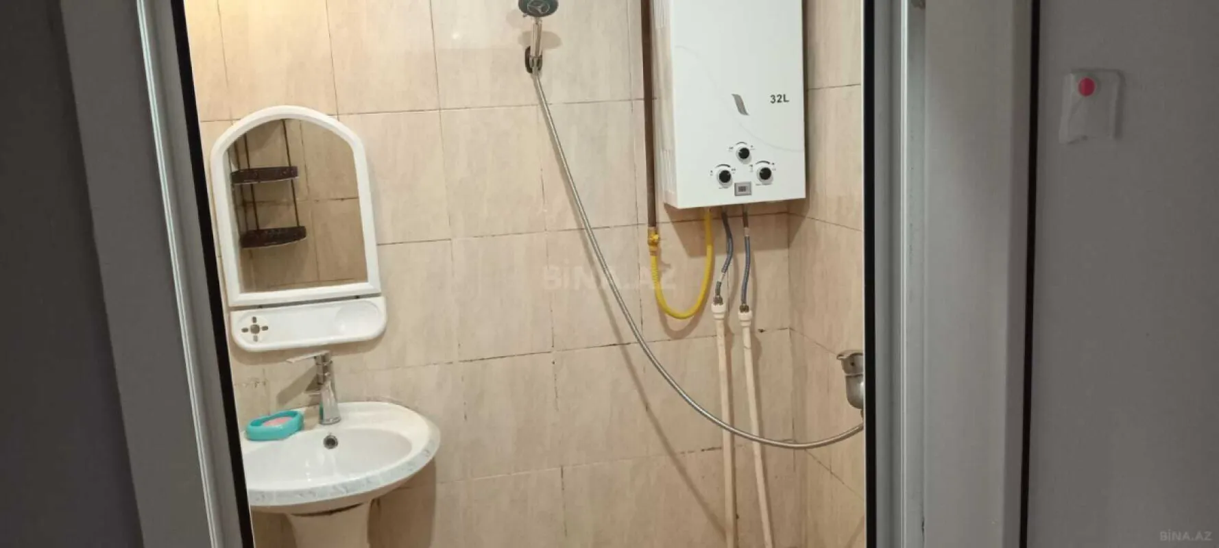 Kirayə verilir 2 otaqlı mənzil 65 m²