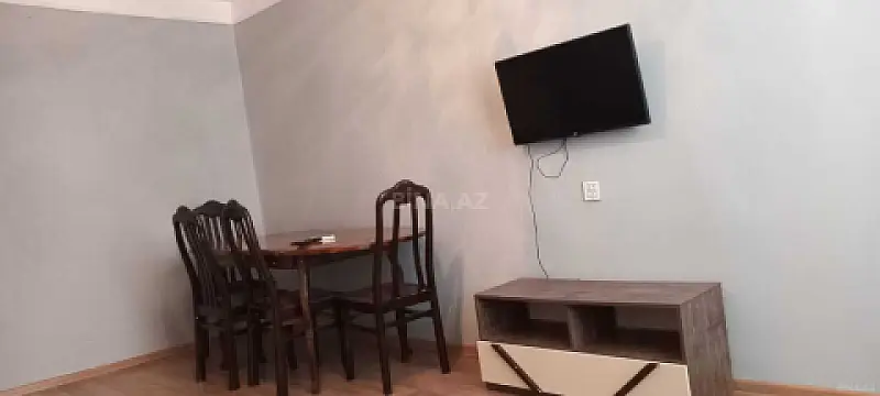 Kirayə verilir 2 otaqlı mənzil 65 m²