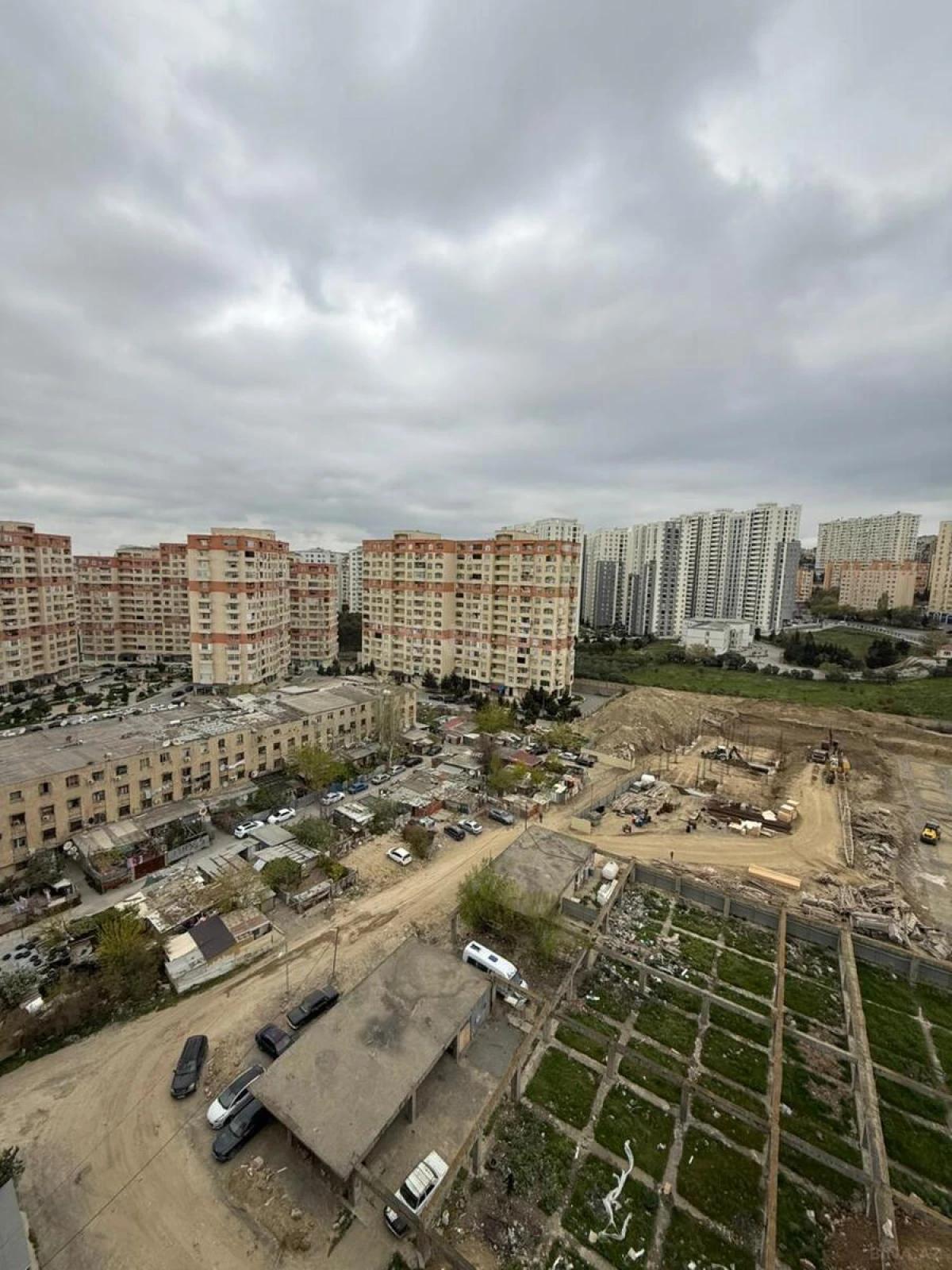 Satılır 2 otaqlı mənzil 70 m²