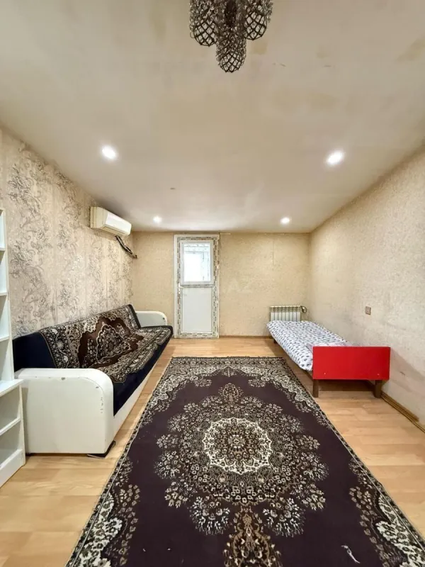 Satılır 2 otaqlı mənzil 70 m²