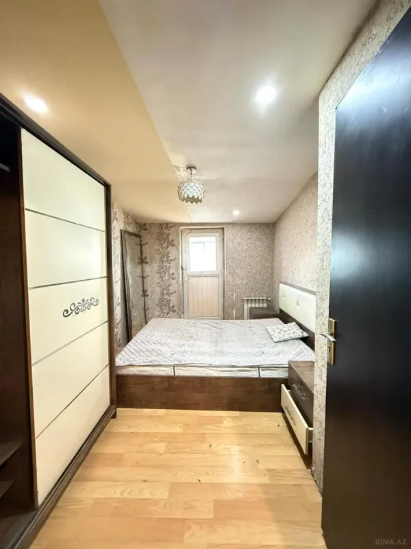 Satılır 2 otaqlı mənzil 70 m²