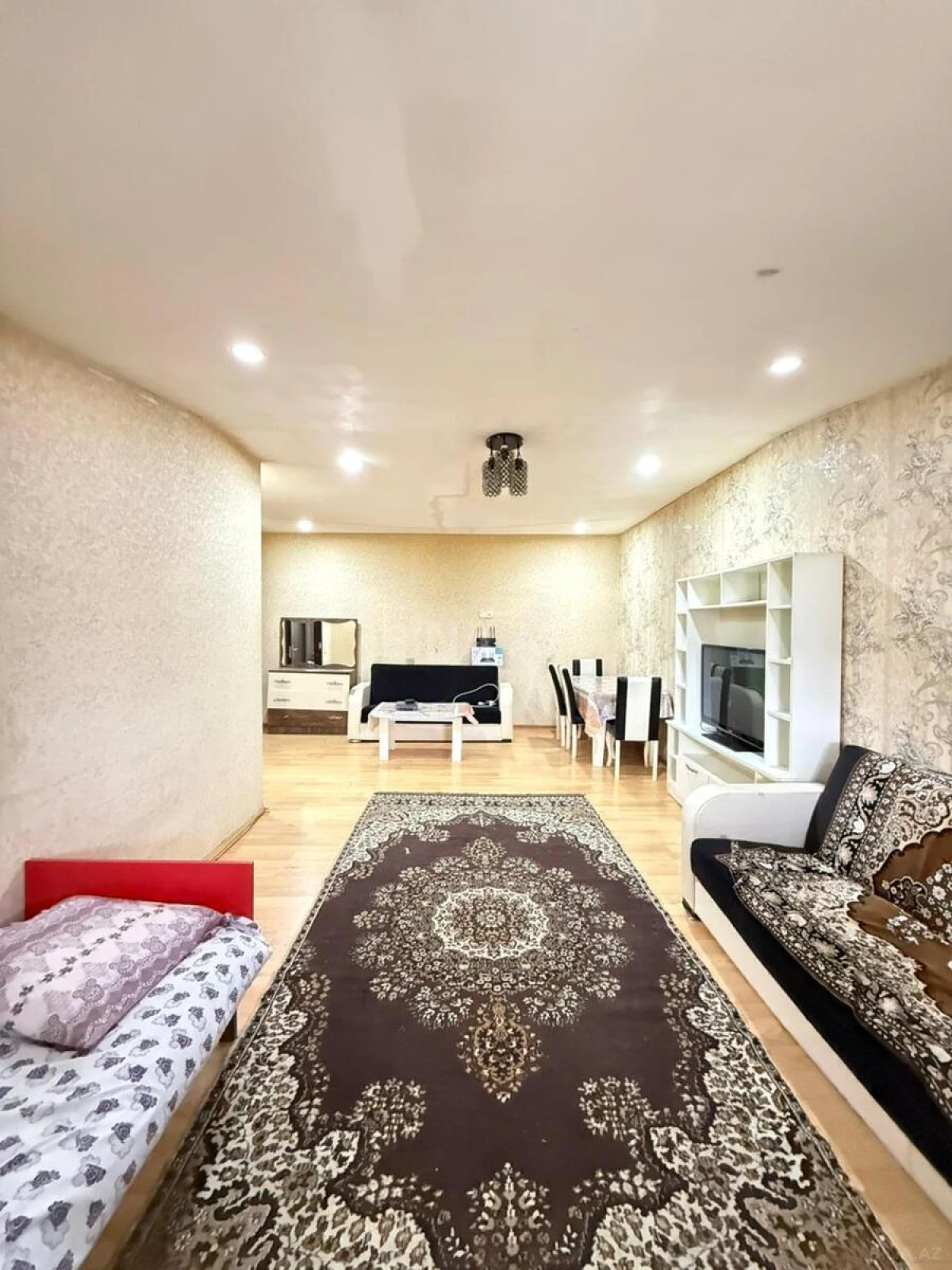 Satılır 2 otaqlı mənzil 70 m²