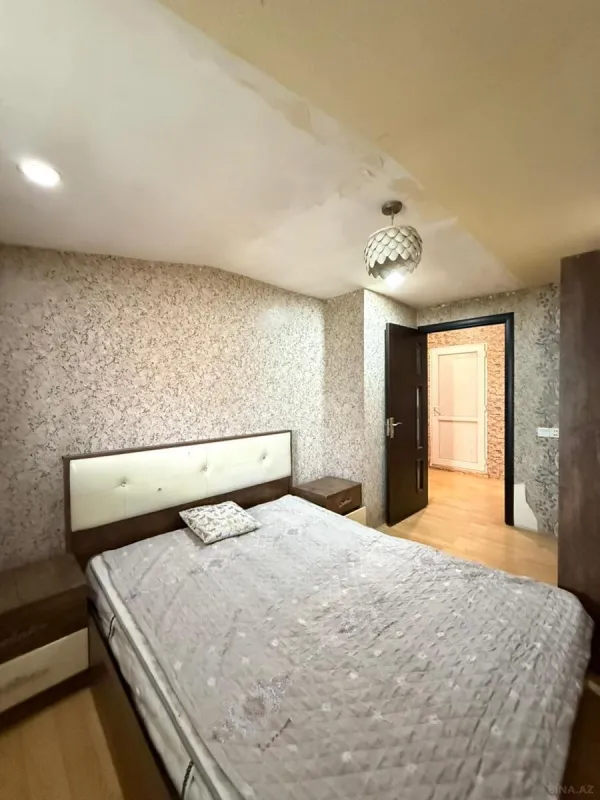 Satılır 2 otaqlı mənzil 70 m²
