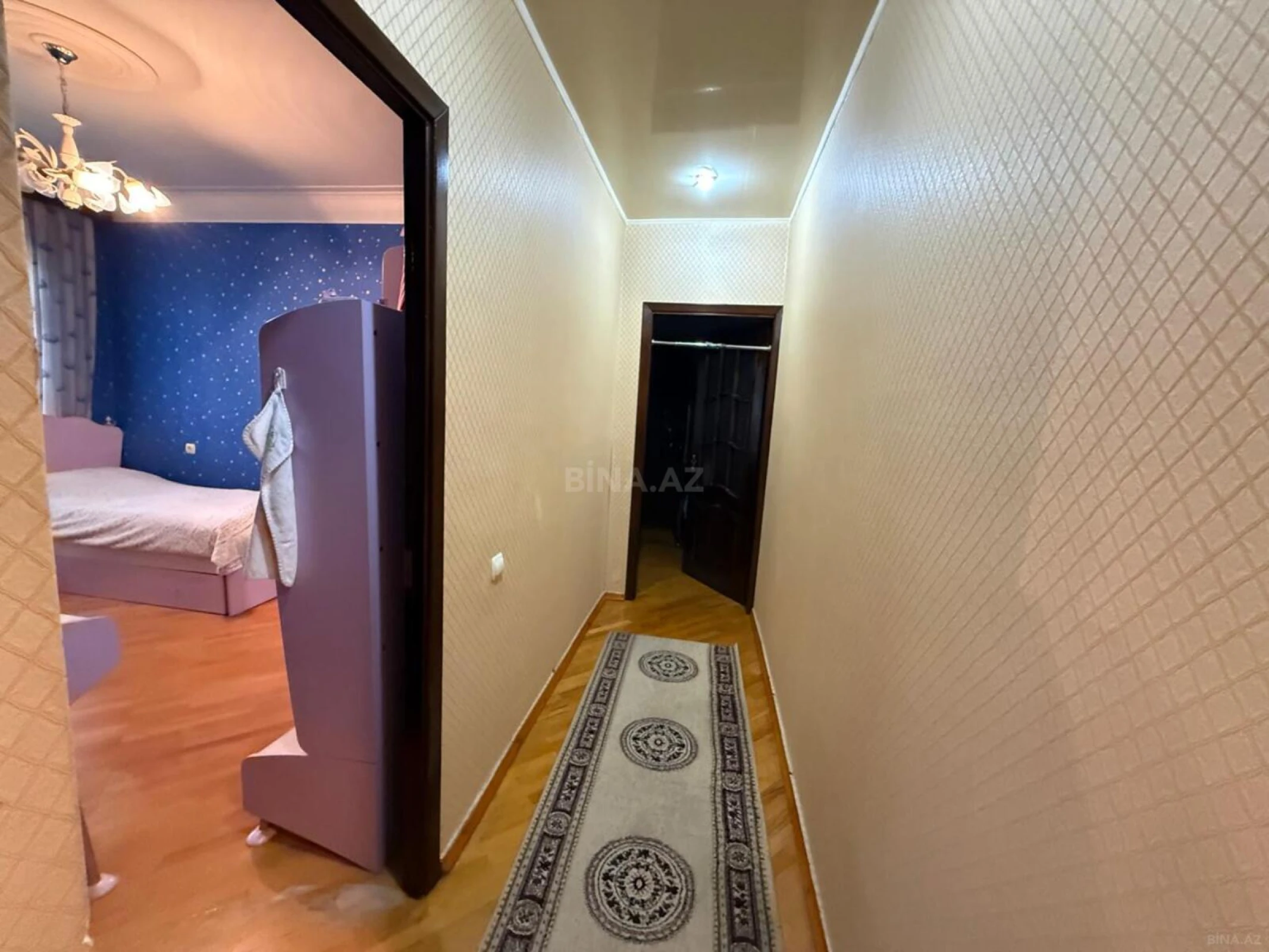 Satılır 5 otaqlı mənzil 120 m²