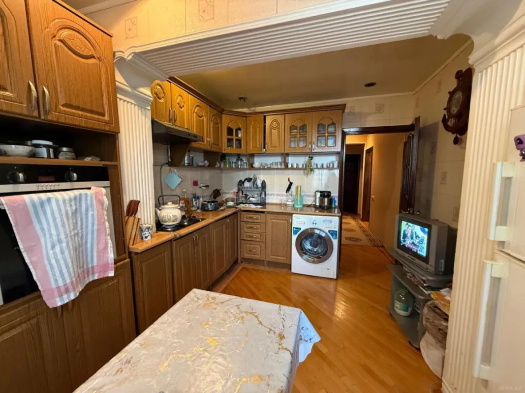 Satılır 5 otaqlı mənzil 120 m²