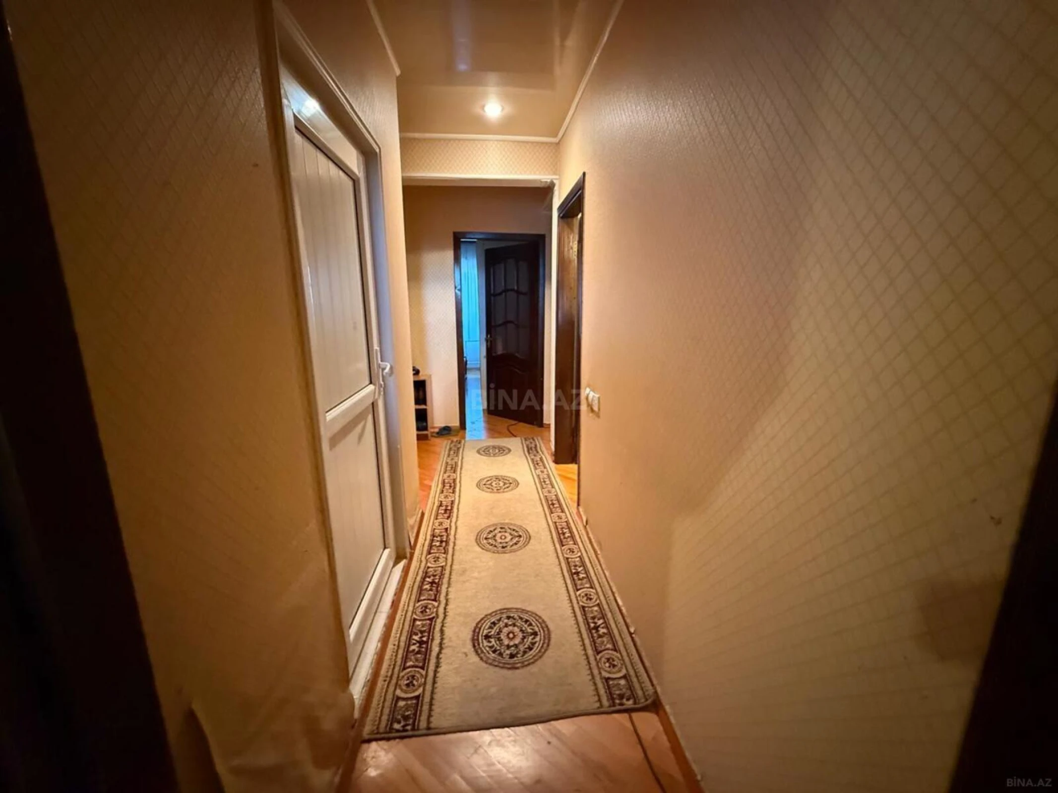 Satılır 5 otaqlı mənzil 120 m²