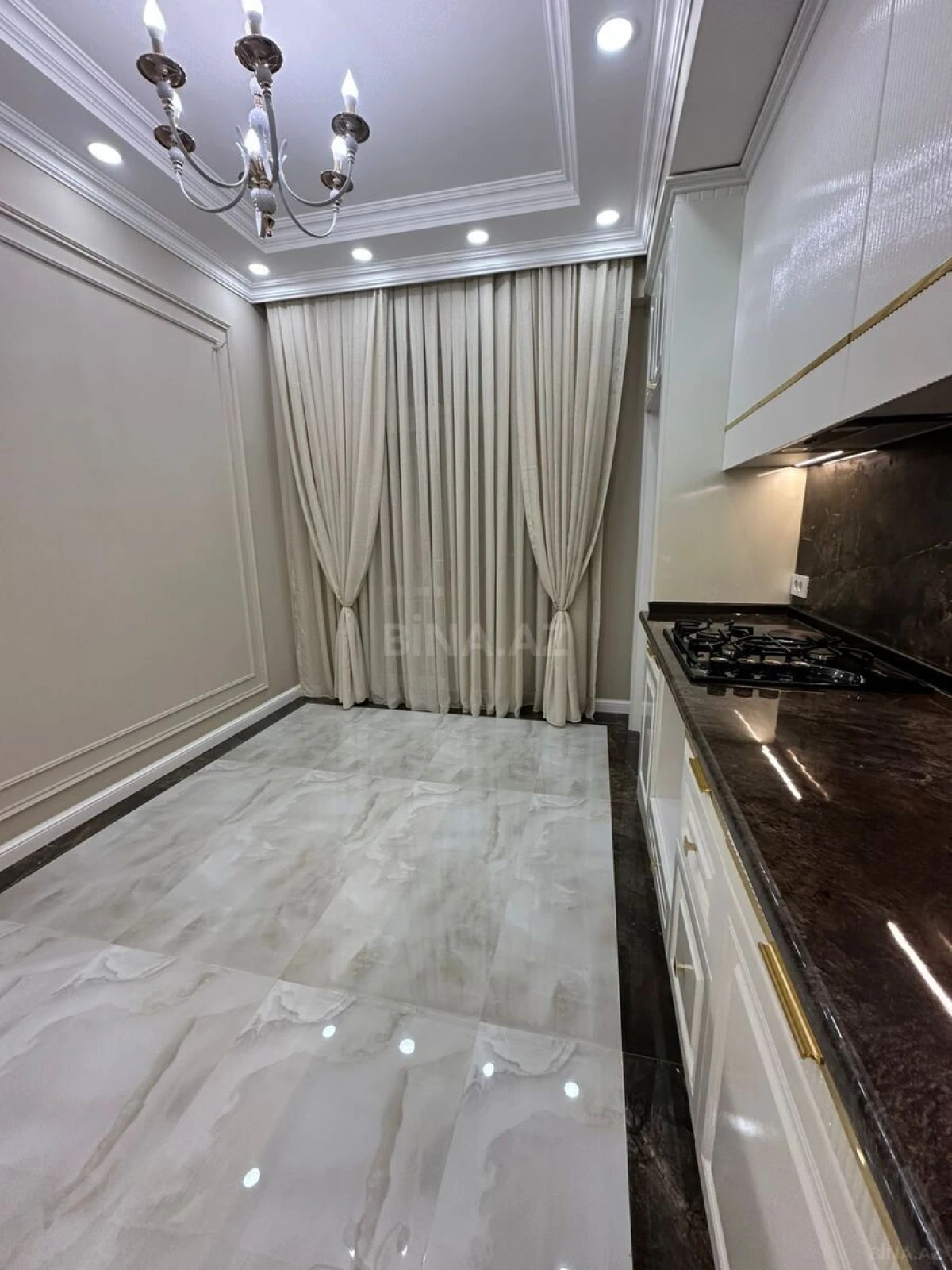 Satılır 3 otaqlı mənzil 90 m²
