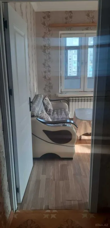 Kirayə verilir 2 otaqlı mənzil 45 m²