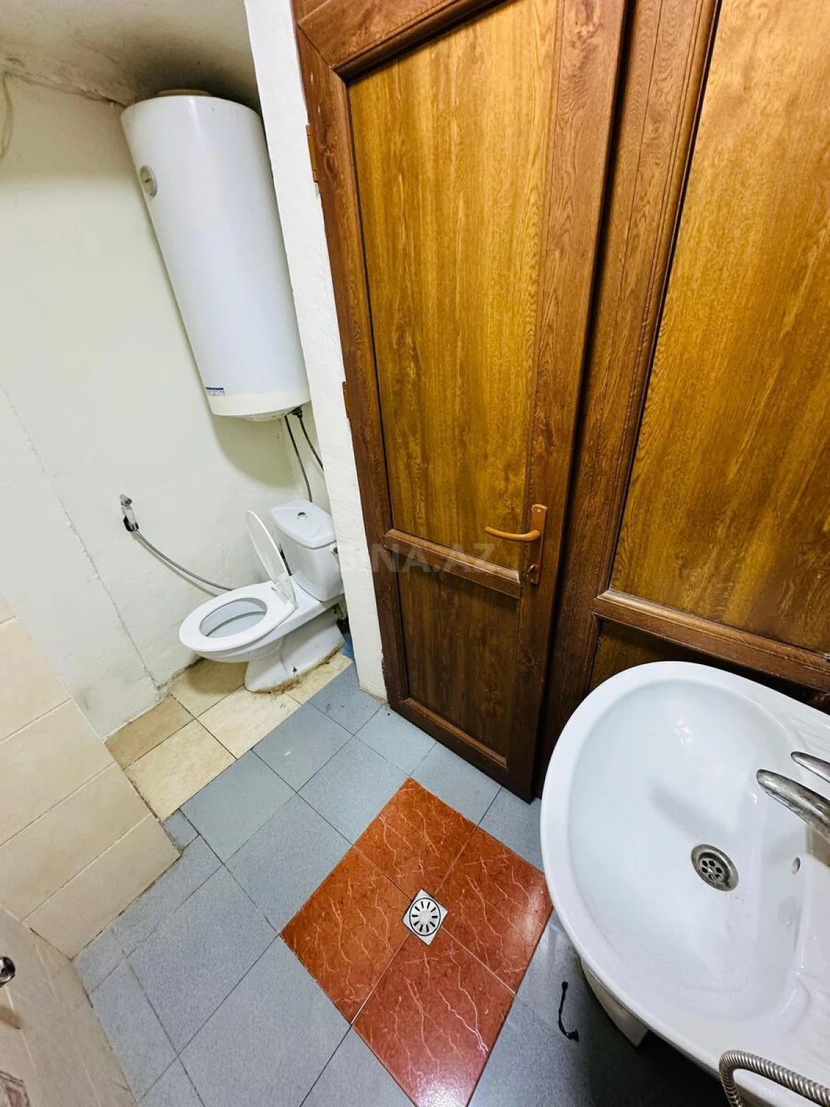 Kirayə verilir 3 otaqlı ofis 80 m²