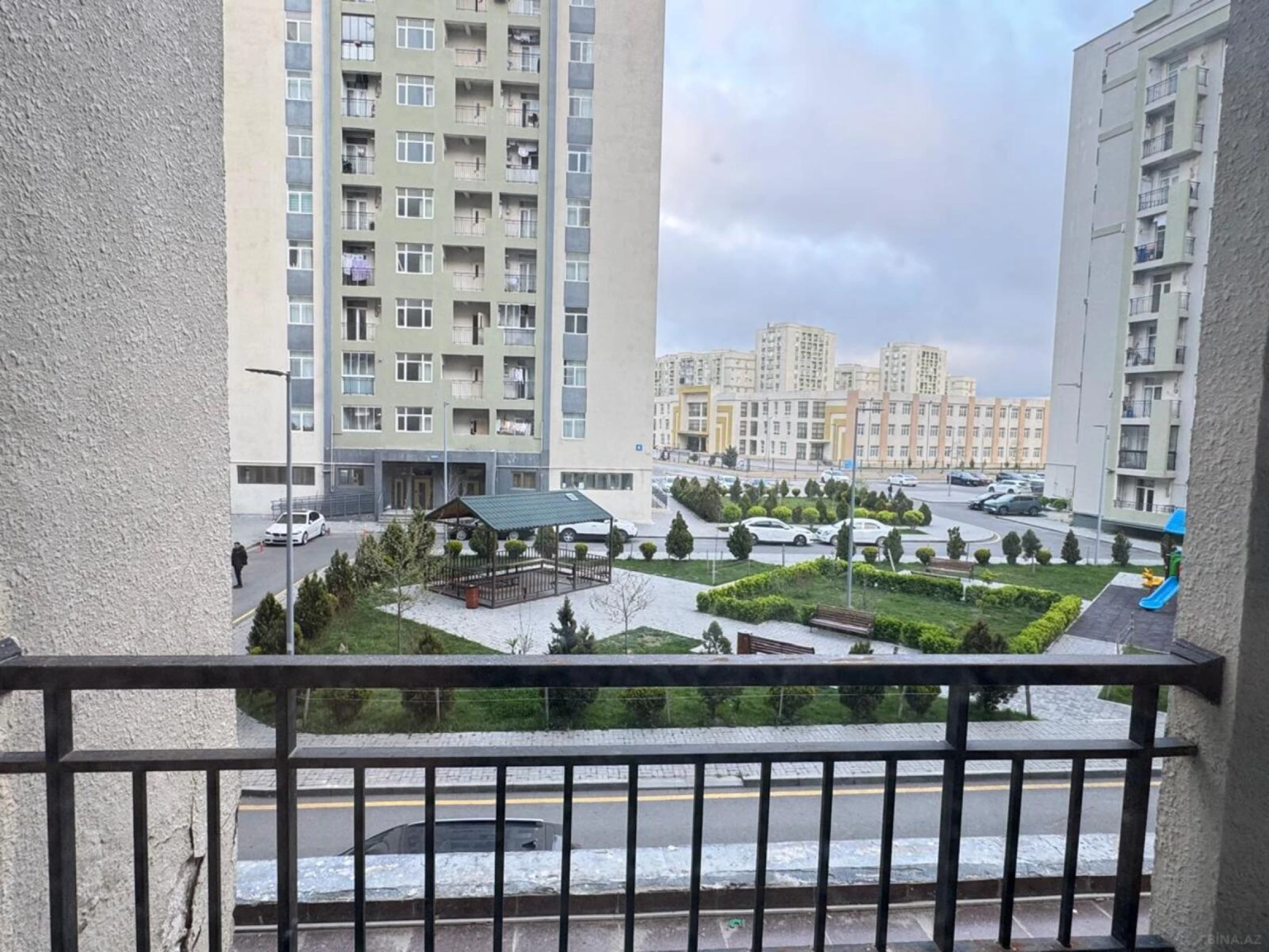 Kirayə verilir 3 otaqlı mənzil 92 m²