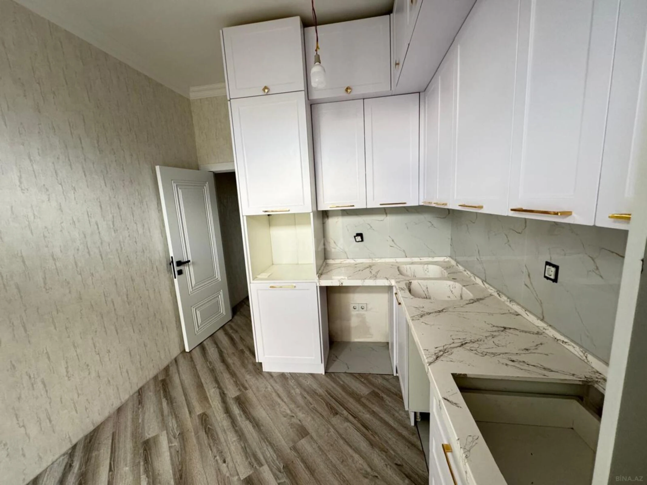 Kirayə verilir 3 otaqlı mənzil 92 m²