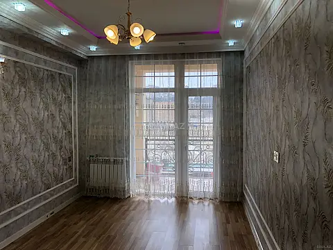 Satılır 2 otaqlı mənzil 70 m²