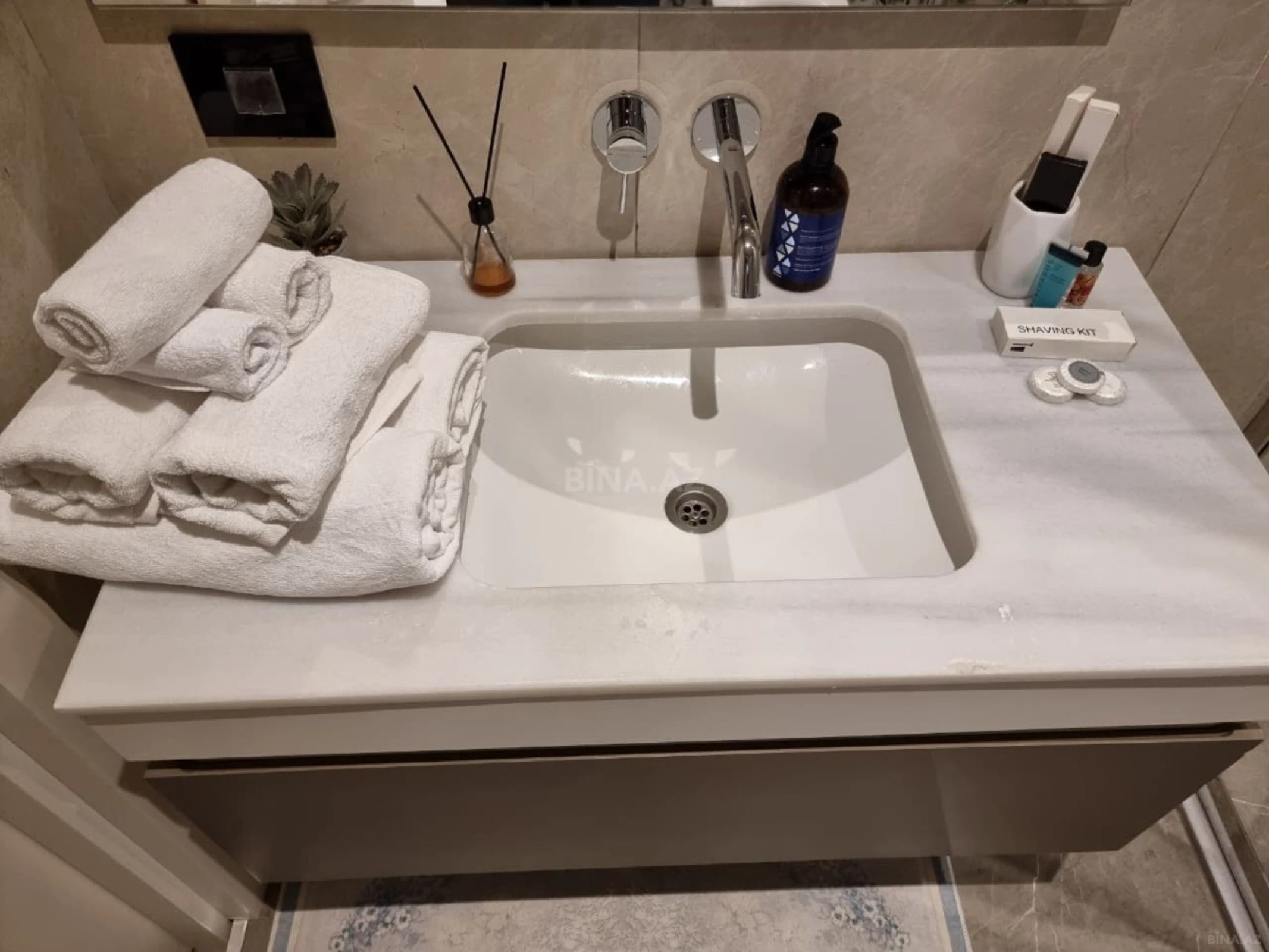 Kirayə verilir 1 otaqlı mənzil 60 m²