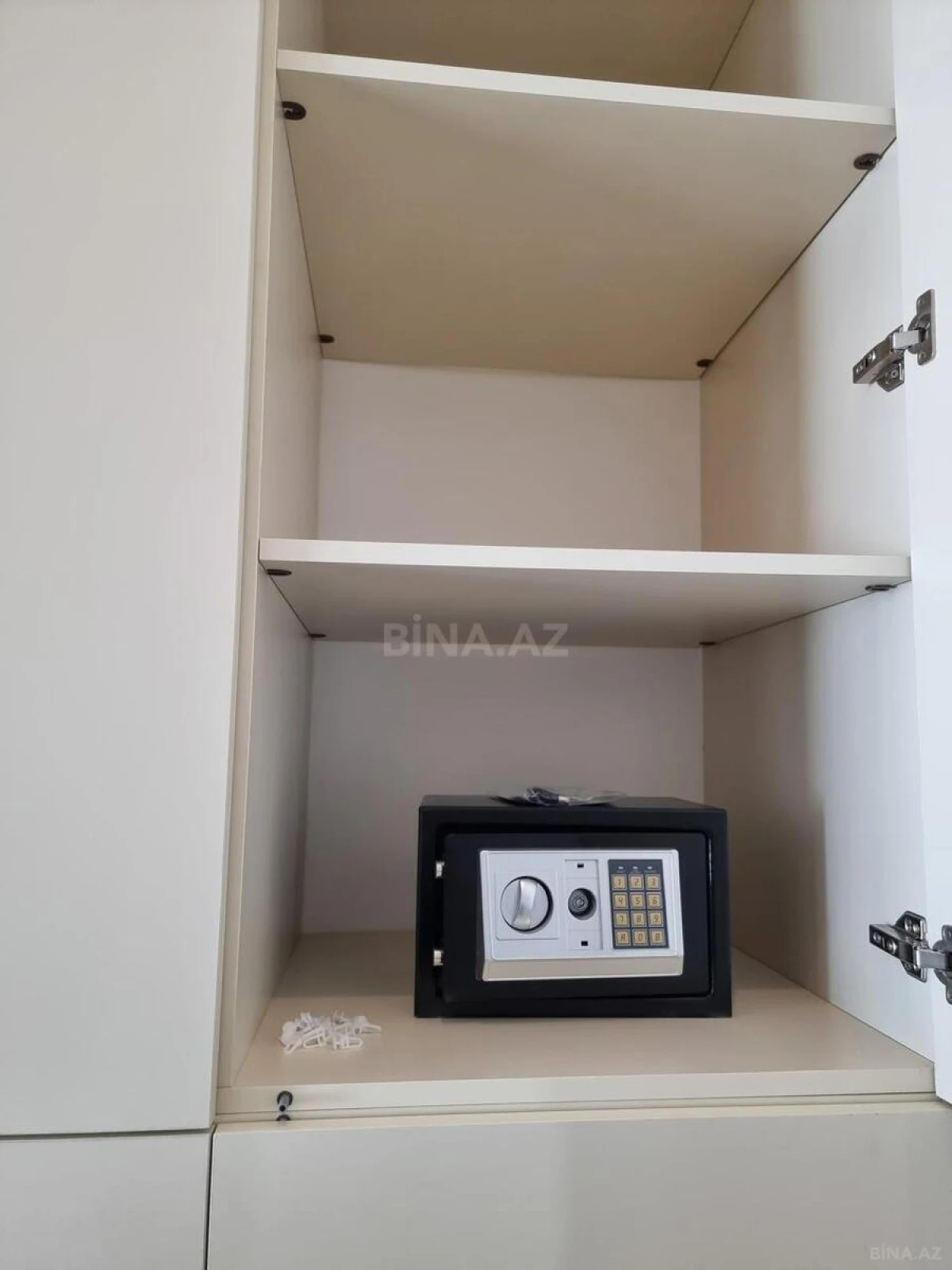 Kirayə verilir 1 otaqlı mənzil 60 m²