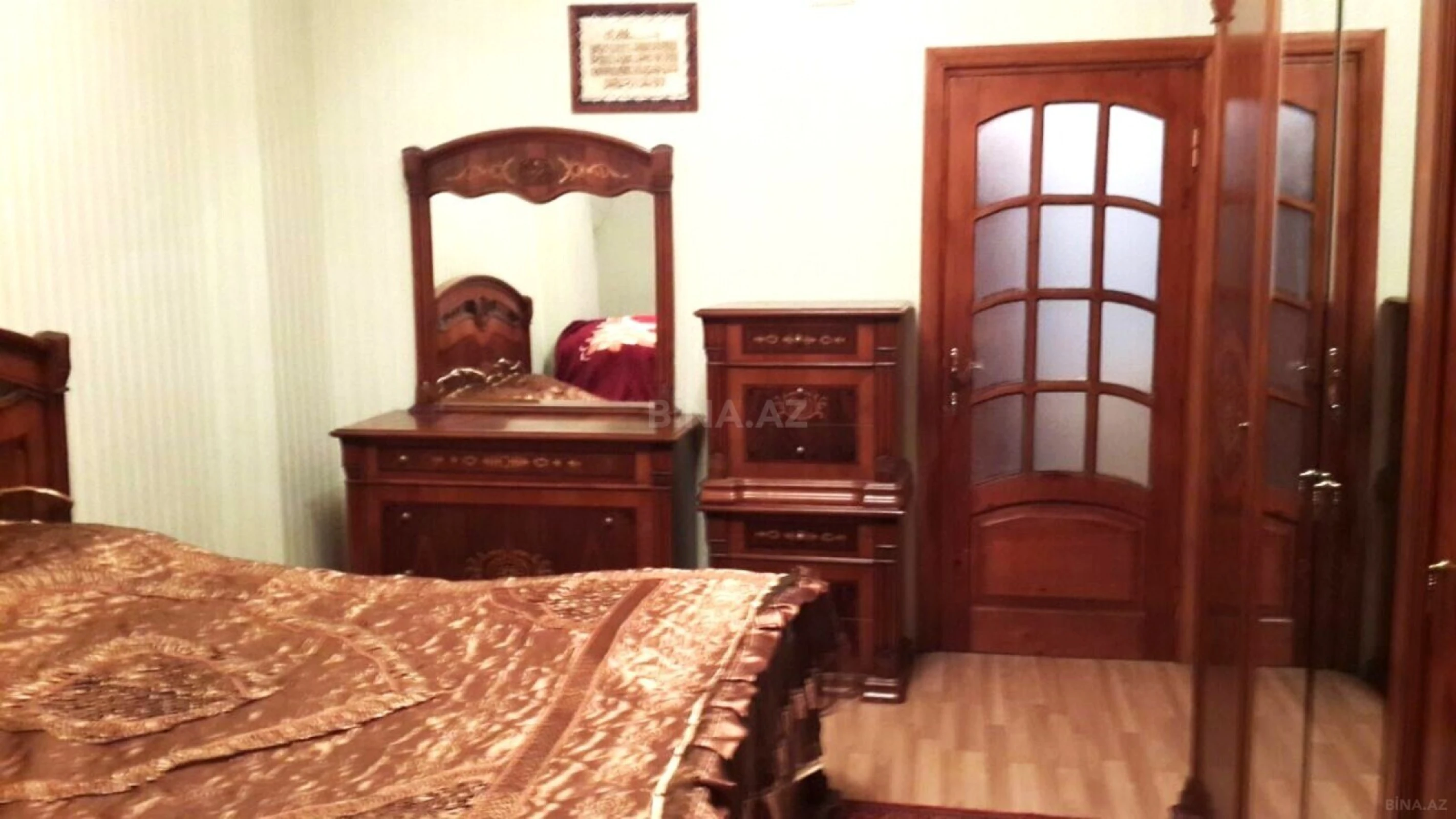 Satılır 4 otaqlı mənzil 102 m²