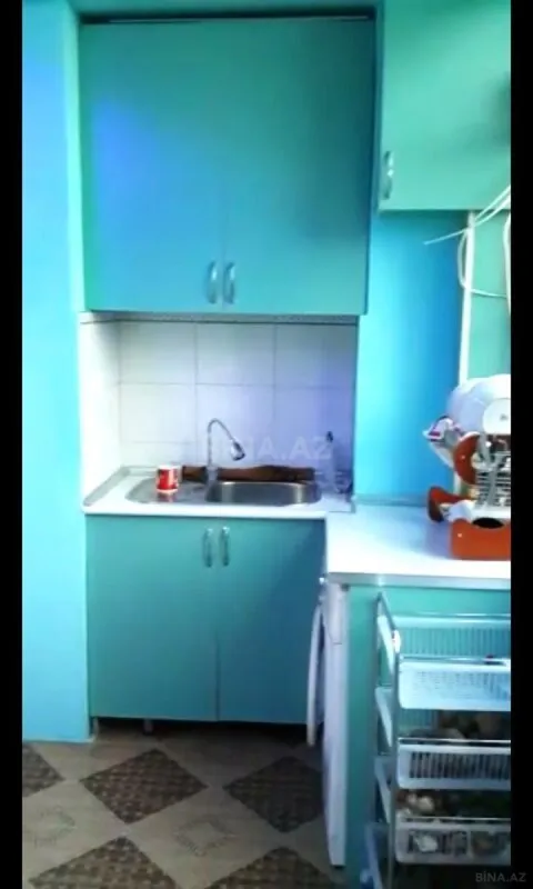 Satılır 4 otaqlı mənzil 102 m²