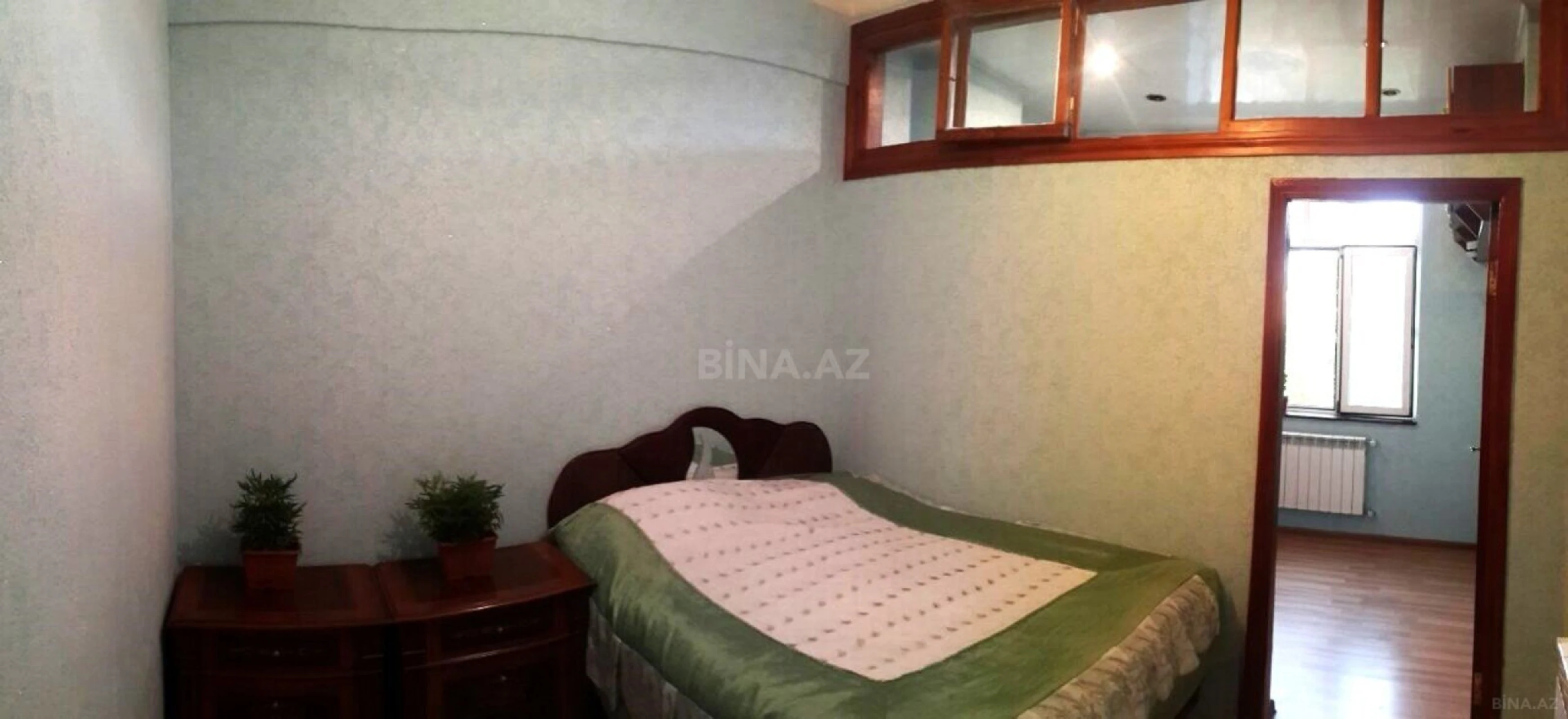 Satılır 4 otaqlı mənzil 102 m²