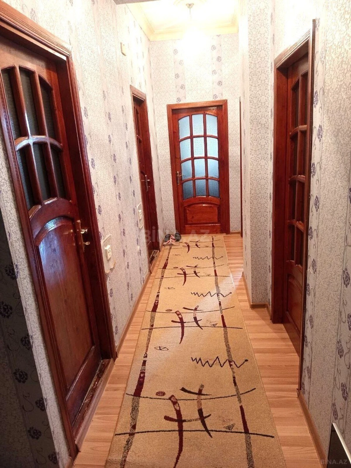 Satılır 4 otaqlı mənzil 102 m²