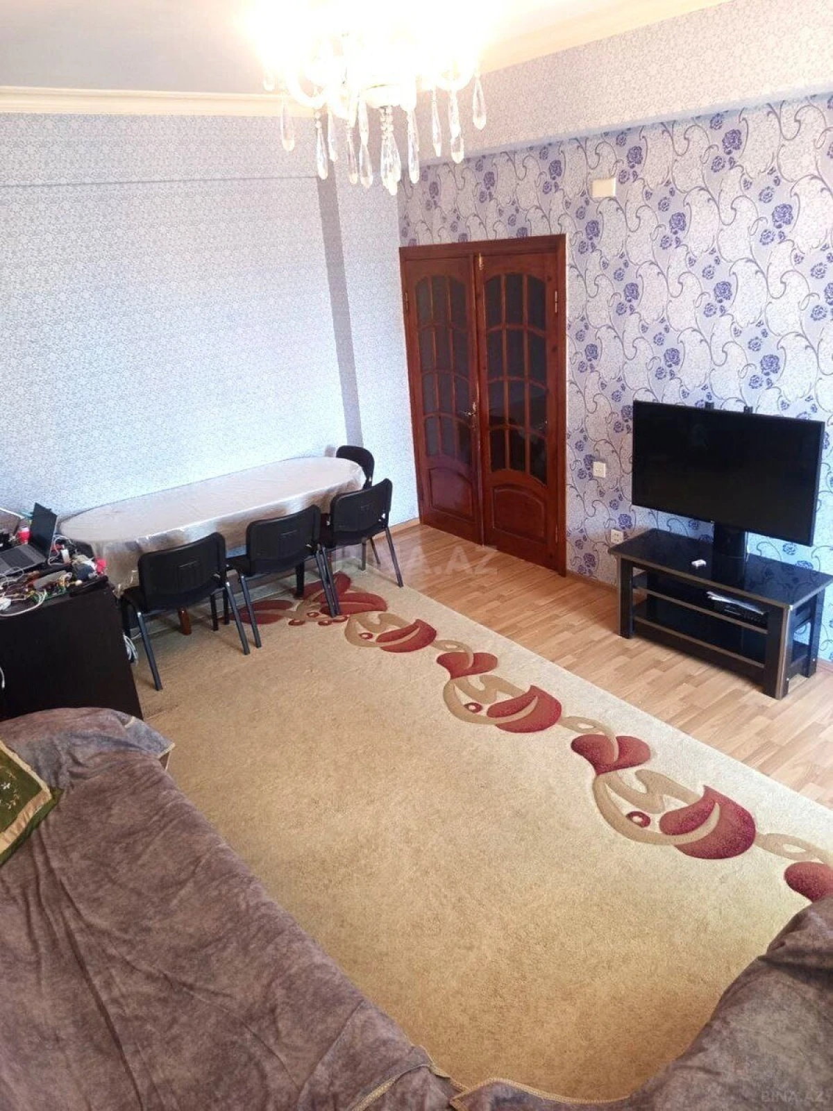 Satılır 4 otaqlı mənzil 102 m²