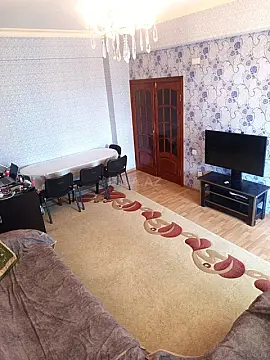 Satılır 4 otaqlı mənzil 102 m²
