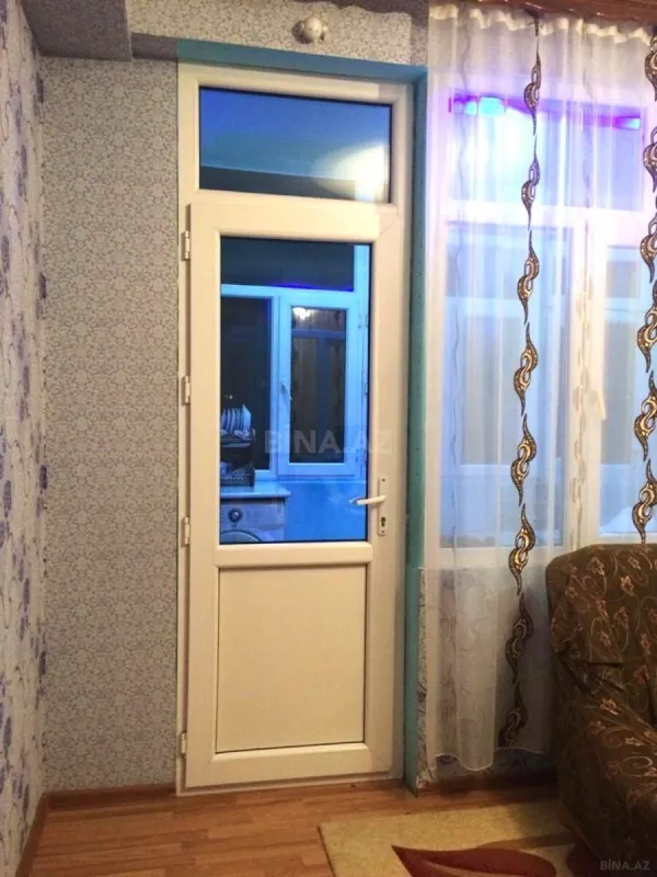 Satılır 4 otaqlı mənzil 102 m²