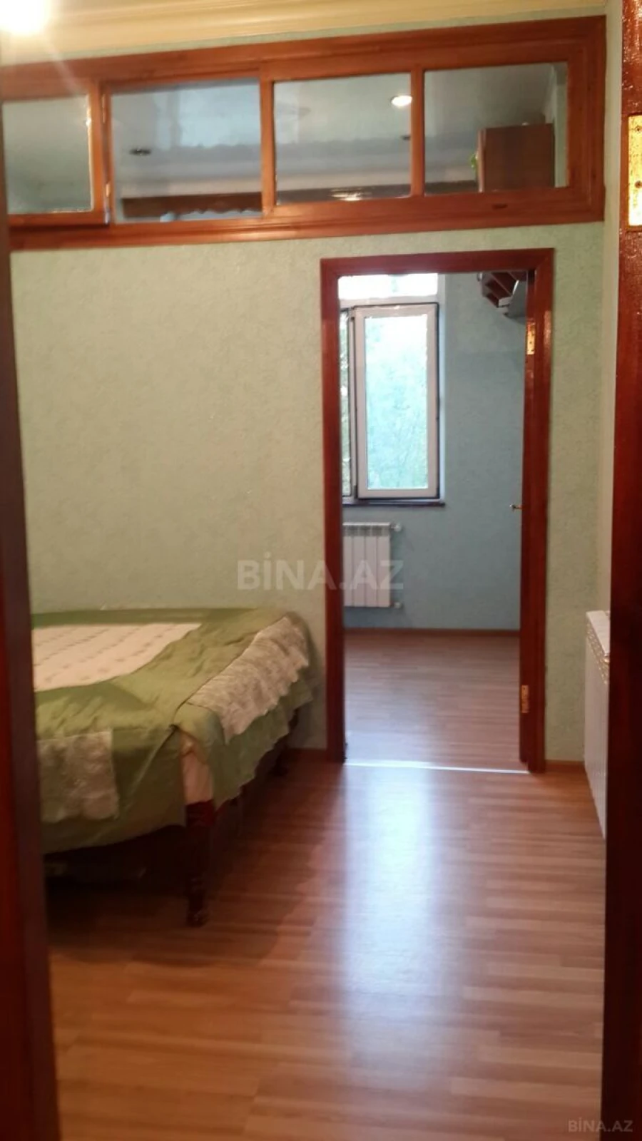 Satılır 4 otaqlı mənzil 102 m²