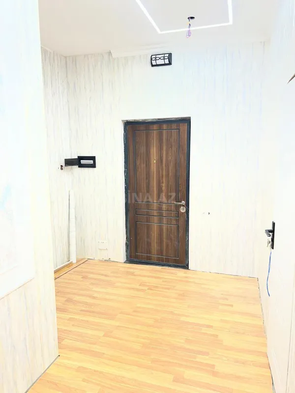 Satılır 3 otaqlı mənzil 97 m²