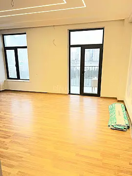 Satılır 3 otaqlı mənzil 97 m²