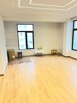 Satılır 3 otaqlı mənzil 97 m²