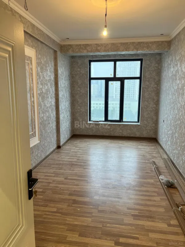 Satılır 3 otaqlı mənzil 97 m²