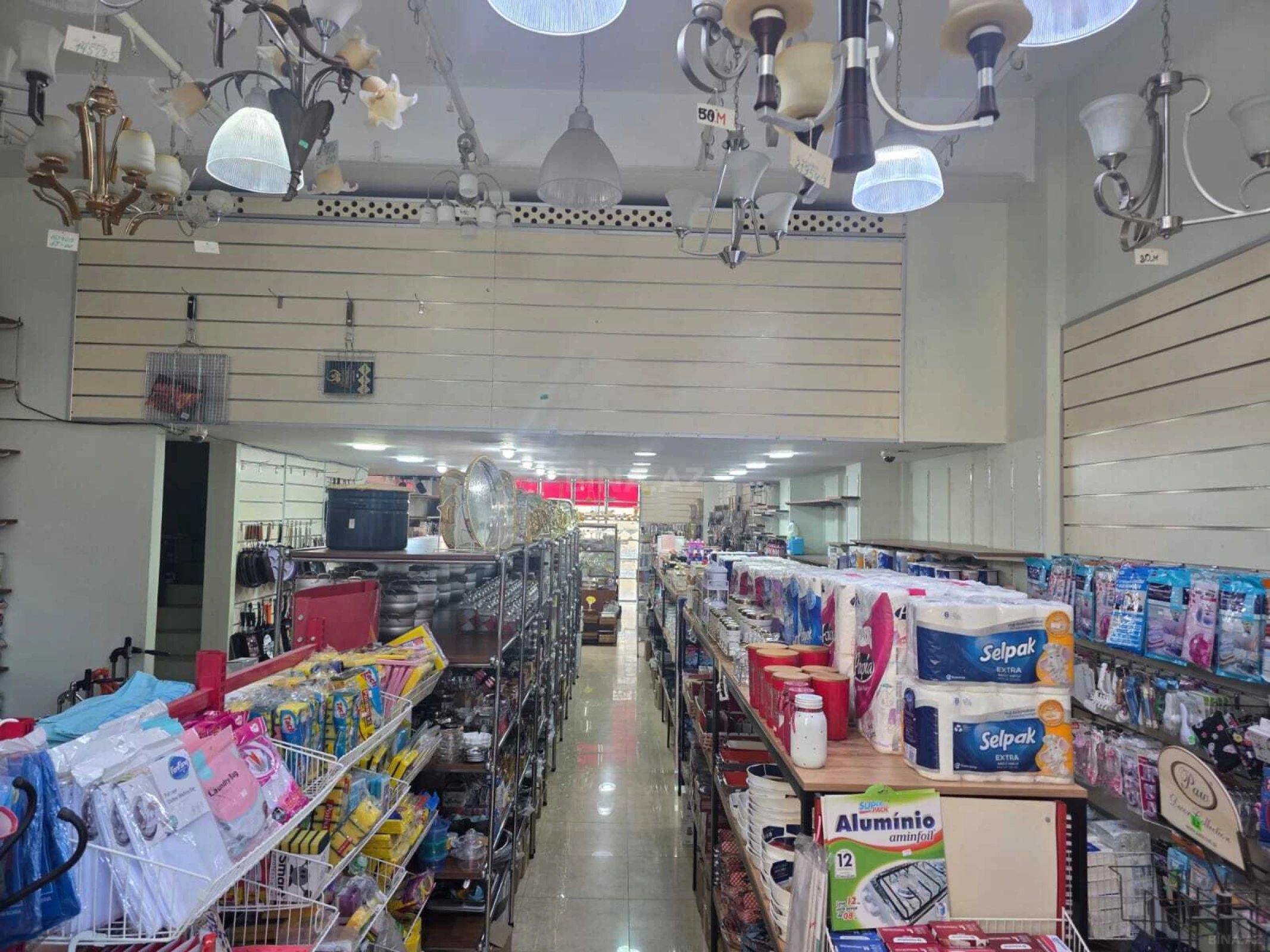 Kirayə verilir obyekt 615 m²