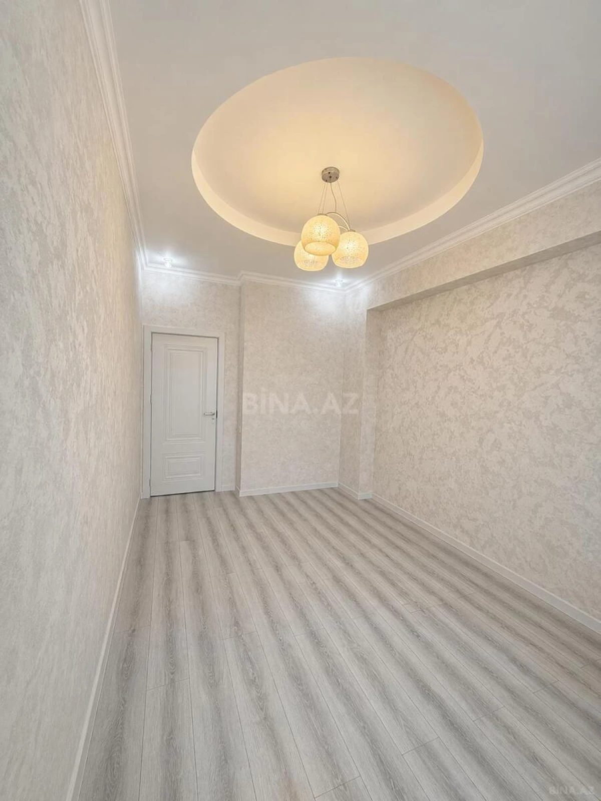 Satılır 3 otaqlı mənzil 105 m²