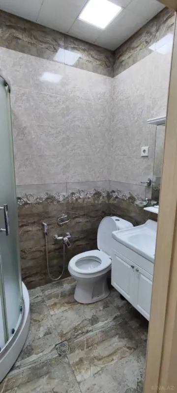 Satılır 2 otaqlı mənzil 70 m²